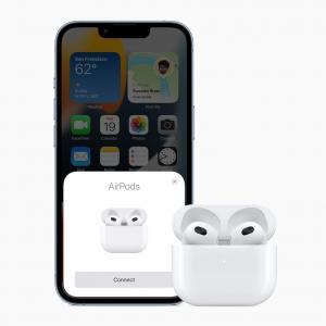 iPhone connecting to AirPods (3rd generation).