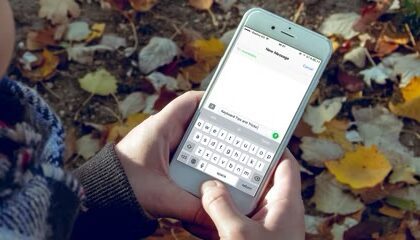How to use an iPhone keyboard