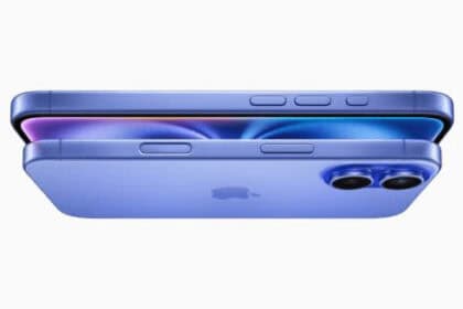 iPhone 16 and iPhone 16 Plus in ultramarine are shown stacked.
