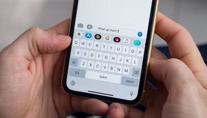Photo of a person texting on the iPhone Messages app  