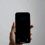 iPhone wallpaper turning black