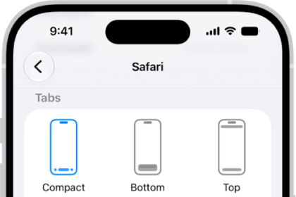 A screen showing three Safari layout options: Compact, Bottom, and Top.