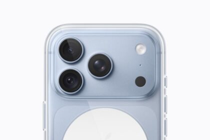 iPhone 18 Pro in glacier is paired with the Clear Case.