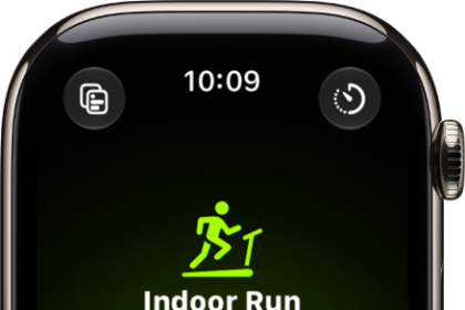 The Workout screen with the Outdoor Run workout highlighted.