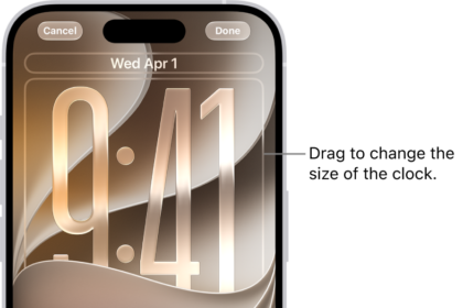 A custom Lock Screen in the process of being edited. Elements available for customization are selected—the date, the time, and a button for adding widgets.