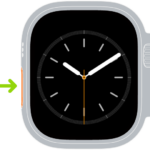 Illustration of Apple Watch with an arrow pointing to the Action button on the left side.