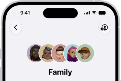 The Family Sharing screen in Settings. Five family members are listed with recommendations for the family.