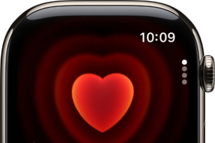 A Heart Rate screen, with your current heart rate showing in the bottom left, and your last reading in smaller type below that.