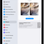 The Wallpaper Settings screen, with the button for choosing a new wallpaper at the top and images of the Lock Screen and Home Screen with the current wallpaper.