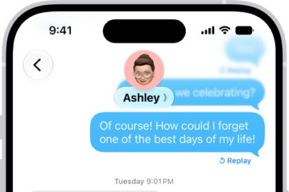 A message with the text shortcut "Omw" typed and the phrase "On my way!" suggested below as replacement text.