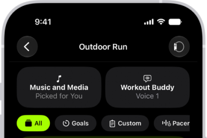 The Fitness Workout screen showing details for an Outdoor Run workout. Below Outdoor Run are options to choose media and set up Workout Buddy. In the center, from top to bottom, are options to start a workout, a custom workout, a pacer workout, and workouts with distance and calorie goals.