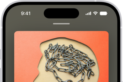 The audio player for a story in Apple News+, with playback controls and a volume slider.