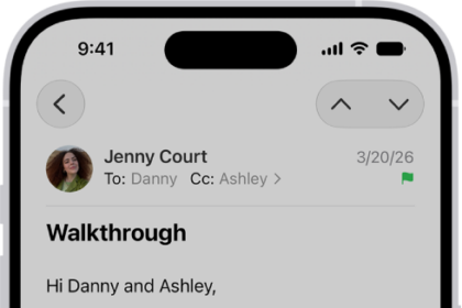 A message showing reply options in the bottom half of the screen, including the Unflag button and color choices for flags.